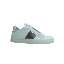 Giga Sneakers