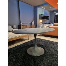 Table ovale Flow en stratifié,
