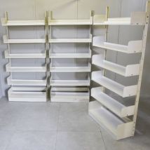 Ensemble de 3 étagères industrielles en métal blanc (années 70), Lips Vago