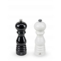 We love the black and white lacquer set, 18cm, for its very elegant glossy lacquer. This wood set includes a salt mill and a pepper mill of opposite colors. Black for pepper and white for salt, this combination helps identify the right mill quickly and easy. Paris