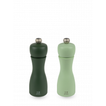 The complementary colours in this set of manual salt and pepper mills draw their inspiration from one of the most prominent, vibrant shades in nature with dark green for the pepper and light green for the salt so you can easily identify which is which. Tahiti