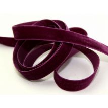 Berisfords Velvet Ribbon Mini Roll 9709 Fuchsia