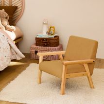 Sillón infantil con patas de madera y funda de rizo amarillo |sweeek