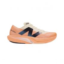 Chaussures New Balance FuelCell Rebel v4 orange blanc SS25, Taille 44 - EUR