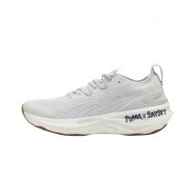 Chaussures Puma x SAYSKY ForeverRun Nitro 2 Gris Blanc SS25, Taille 42 - EUR