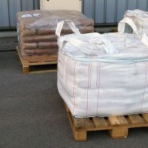 Abrasif spécial pour sableuse (1 tonne : 40 sacs de 25kg) - Coque de noix (prix au sac)
