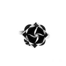 Bague en argent noirci petite rose