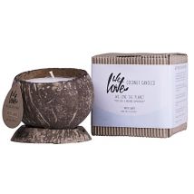 We Love the Planet Coconut Candle Arctic White