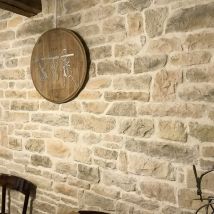 Parement mural en pierre intérieur/extérieur Clermont - plusieurs dimensions pour un rendu naturel - (vendu au m²) - Ligerio