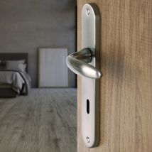Ouvre & Deco - 2 Poignées De Porte Chambon Entrée De Clé, Aluminium Nickel Mat Entraxe 195 Mm, Chambre