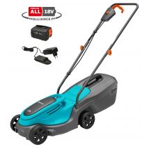 Gardena Tondeuse Powermax 30/18v Power For All. < 150 M². Largeur De Coupe 30 Cm. Batterie Li-ion. Kit Prêt À L'emploi. (14630-20)