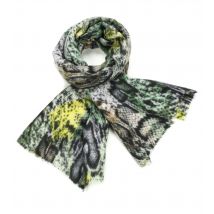 STYLING SECRETS Kuschelschal mit Snake-Print one size grün