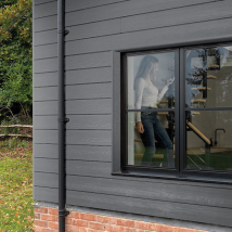 Lame de bardage en fibres-ciment Cedral Click finition relief Gris basalte C74