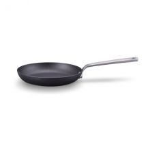 Poêle Beka Stark en fonte - Couteaux du Chef - Couteaux du Chef