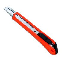 Cutter à lame cassable 9 mm FISCHER DAREX