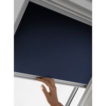 Store occultant DKL1100 bleu pour fenêtre UK04 VELUX