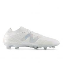 New Balance - Chaussures Moulés (FG) New Balance Tekela V5 Elite FG blanc Pointure 44