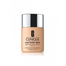 Clinique - Even Better Glow™ Makeup SPF15 in 40 Cream Chamois