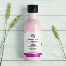 The Body Shop - Vitamin E Cleanser Cream (250ml)
