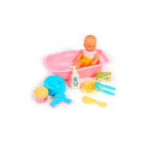 Bébé avec baignoire et accessoires