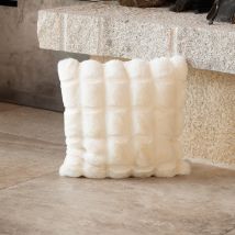 Housse de coussin imitation fourrure - Effet 3D - Ecru - 45x45 cm - Polyester - Home Maison