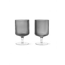 FERM LIVING Weinglas 2er Set Ripple Clear grau