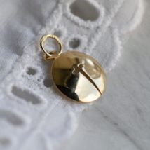 Pendentif mini croix ajourée