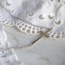Collier grande croix