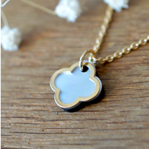 Pendentif Trèfle or nacre grise - En Or - Laudate