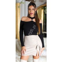 Bluzka prążek dzianinowa z cyrkoniami czarna IN9001