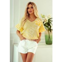 Sweter z kokarda Polski producent, z kwiatem na przodzie Lexi