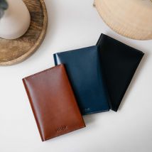 Portefeuille Homme vertical en cuir - Vert - Fabriqué en France - Idée cadeau Noël - Cadeau Homme - Cadeau Femme - Cadeau Papa - Hikigaï