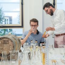 Atelier fabrication whisky - Assemblez votre whisky - Idée cadeau Noël - Cadeau Homme - Cadeau Femme - Cadeau Papa - Maison Benjamin Kuentz