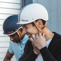 Casque vélo réglable & ventilé - M - Bleu - Idée cadeau Noël - Cadeau Homme - Cadeau Femme - Cadeau Papa - Cadeau Maman - Thousand - Les Raffineurs