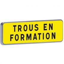 Panonceau Km9 Trous En Formation - C1 - 700x200