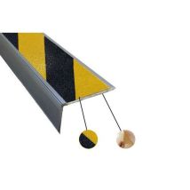 Perfil Degrau Simples Antiderrapante Alumínio 39mmx23mm 3m - Acessibilidade e Segurança - Wattelez