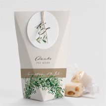 Geschenkbox Hochzeit Frühlingskranz - Schachtel personalisierbar - Farbe Grün Und Beige Und Braun/Kraftpapier - 4 x 4 x 11 cm - MeineKarten