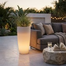 SHIELD - vaso luminoso rgb con pannello solare