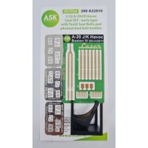 A-20J/K Havoc - Seat SET - early type with Textil Seat Belts and photoetched belt buckles