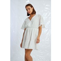 Robe courte à broderies anglaises