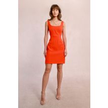 Robe rétro à dos ouvert