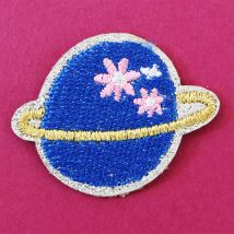 Écusson patch thermocollant planète - La Petite Epicerie - Mondial Tissus