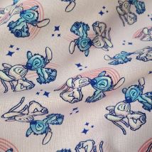 Tissu cretonne Lilo and Stitch kiss - MT - Mondial Tissus