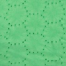 Tissu broderie Anglaise fleurs vert - Mondial Tissus