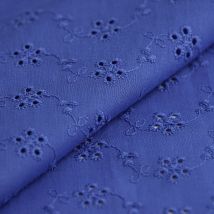 Tissu broderie anglaise coton bleu - Mondial Tissus