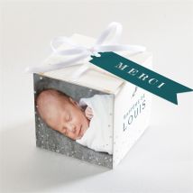 Boîte de dragées baptême Initiale argentée personnalisable - Couleur Bleu et Blanc/Argenté - 4,5 cm - Monfairepart