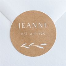 Sticker naissance Faire-part Enveloppe personnalisable - Couleur Beige et Marron/Kraft - 4 cm - Monfairepart