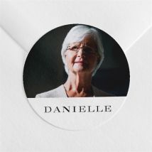 Stickers décès En sa Mémoire personnalisable - 4 cm - Monfairepart