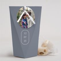 Boîte surprise mariage Reliefs personnalisable - boîte de 4 x 4 cm d'épaisseur et 11 cm de hauteur - Monfairepart