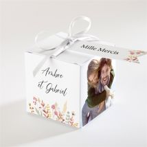 Boîte de dragées mariage Incandescent cube personnalisable - Couleur Blanc - 4,5 cm - Monfairepart